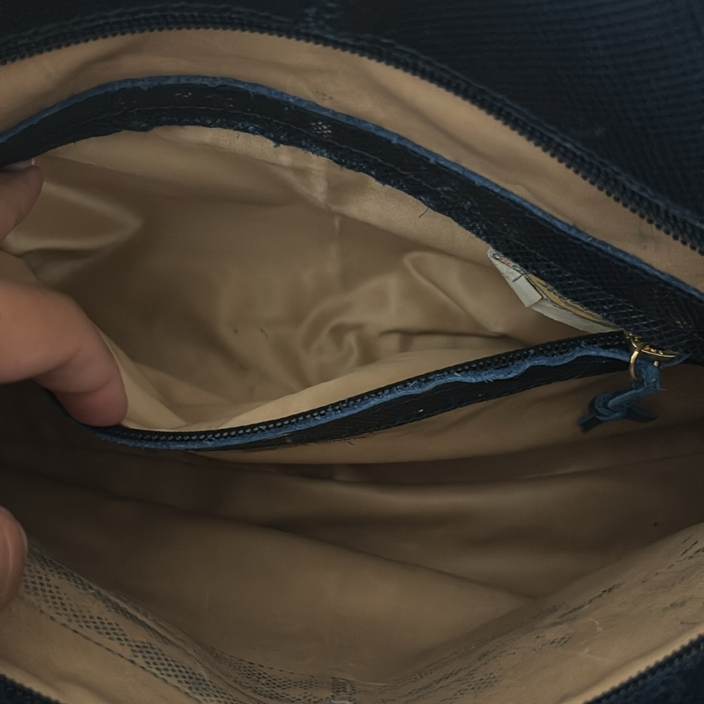 Bottega Veneta Leather Tote - Picture 4 of 4